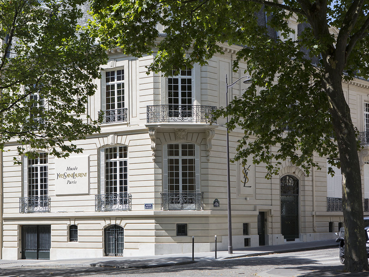 Immersive experiences – Musée Yves Saint Laurent Paris Exterior