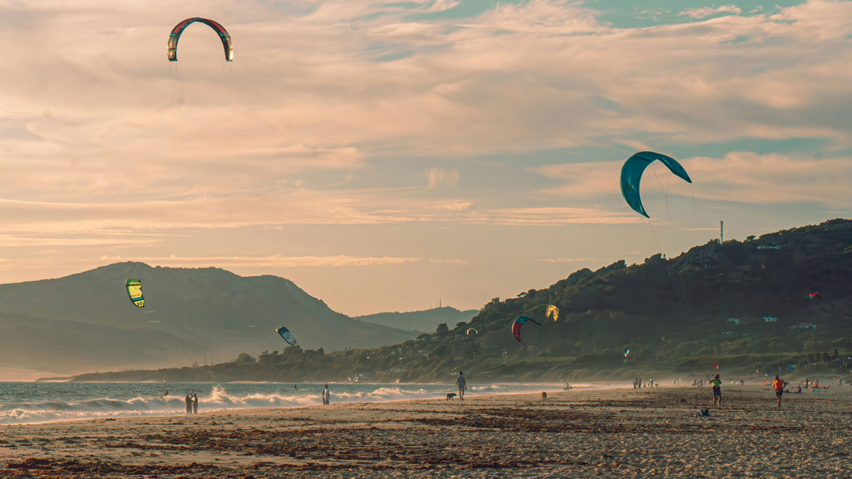 Yachting safari – Tarifa is a hotspot for Kite and Wind surfers